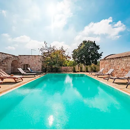 Helloapulia - Masseria La Cesarina - Retreat With Pool & Olive Trees, Villa