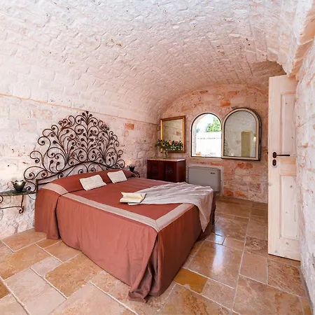 Villa Helloapulia - Masseria La Cesarina - Retreat With Pool & Olive Trees, *
